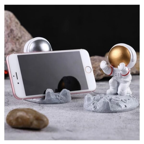 Creative space นักบินอวกาศ - Image 2